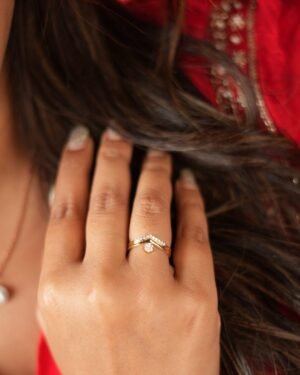 Elegant V-Halo Solitaire Ring