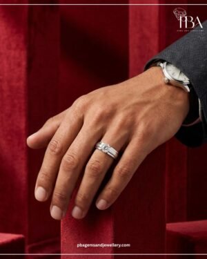 925 SILVER MENS RING WITH MOSSINATE DIAMOND