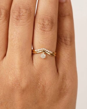 925 SILVER YELLOW POLISHED MOSSINATE DIAMOND Elegant V-Halo Solitaire Ring