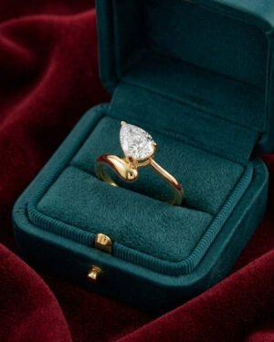 9KT/14KT/18KT PEAR SHAPE GOLD RING WITH LAB GROWN DIAMOND